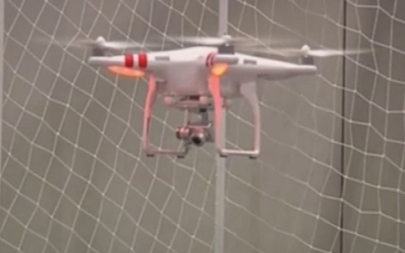 Man flying drone over the White House arrested